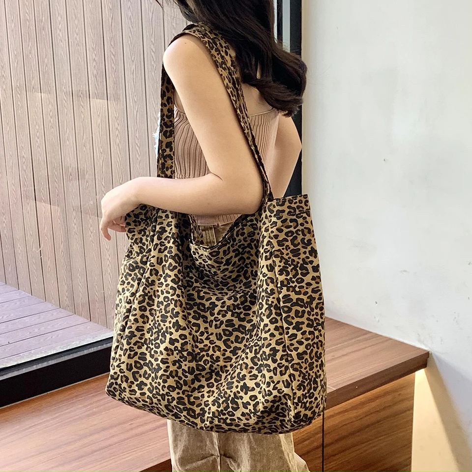 Bolsos de mano con cerrojo de  - Women Bags For Sale reseña y precio